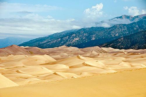 Great Sand Dunes National Monument. Photo by <a href="http://www.frommers.com/community/user_gallery_detail.html?plckPhotoID=fc95e751-904e-400e-b529-bad43220bfe4&plckGalleryID=c0482941-0d2d-4cca-b8c4-809ee9e20c72" target="_blank">Tom Chiakulas/Frommers.com Community</a>